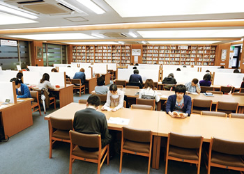 京都外国語大学付属図書館