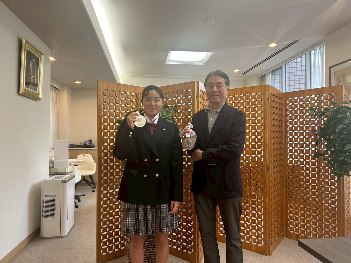 LINE_ALBUM_2025.10.16 理事長表敬訪問(宮本さん)_251016_14.jpg