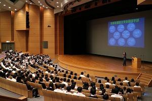 外国語学部紹介.jpg