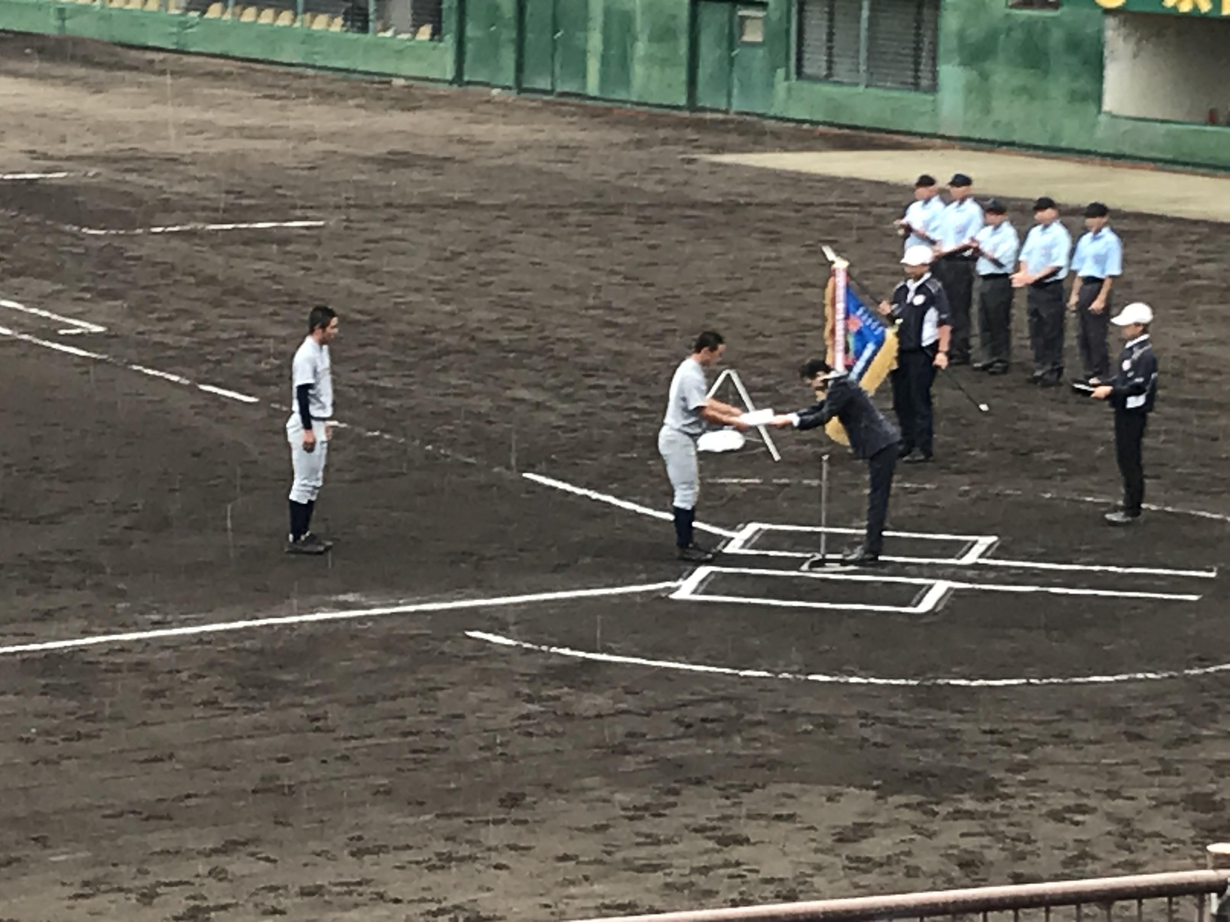 硬式野球部（男子）京都大会優勝IMG_3967.JPG