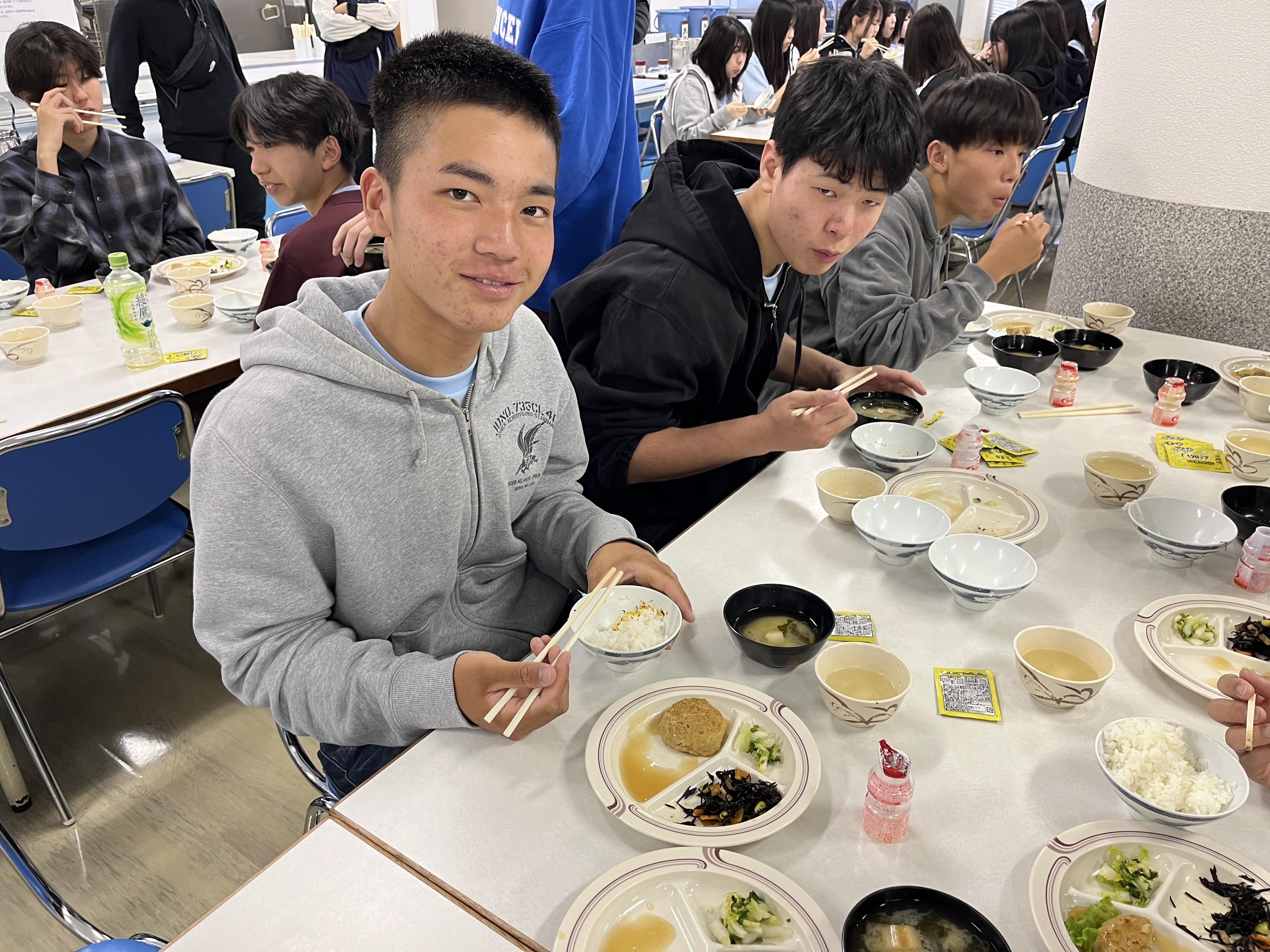 ③.JPG