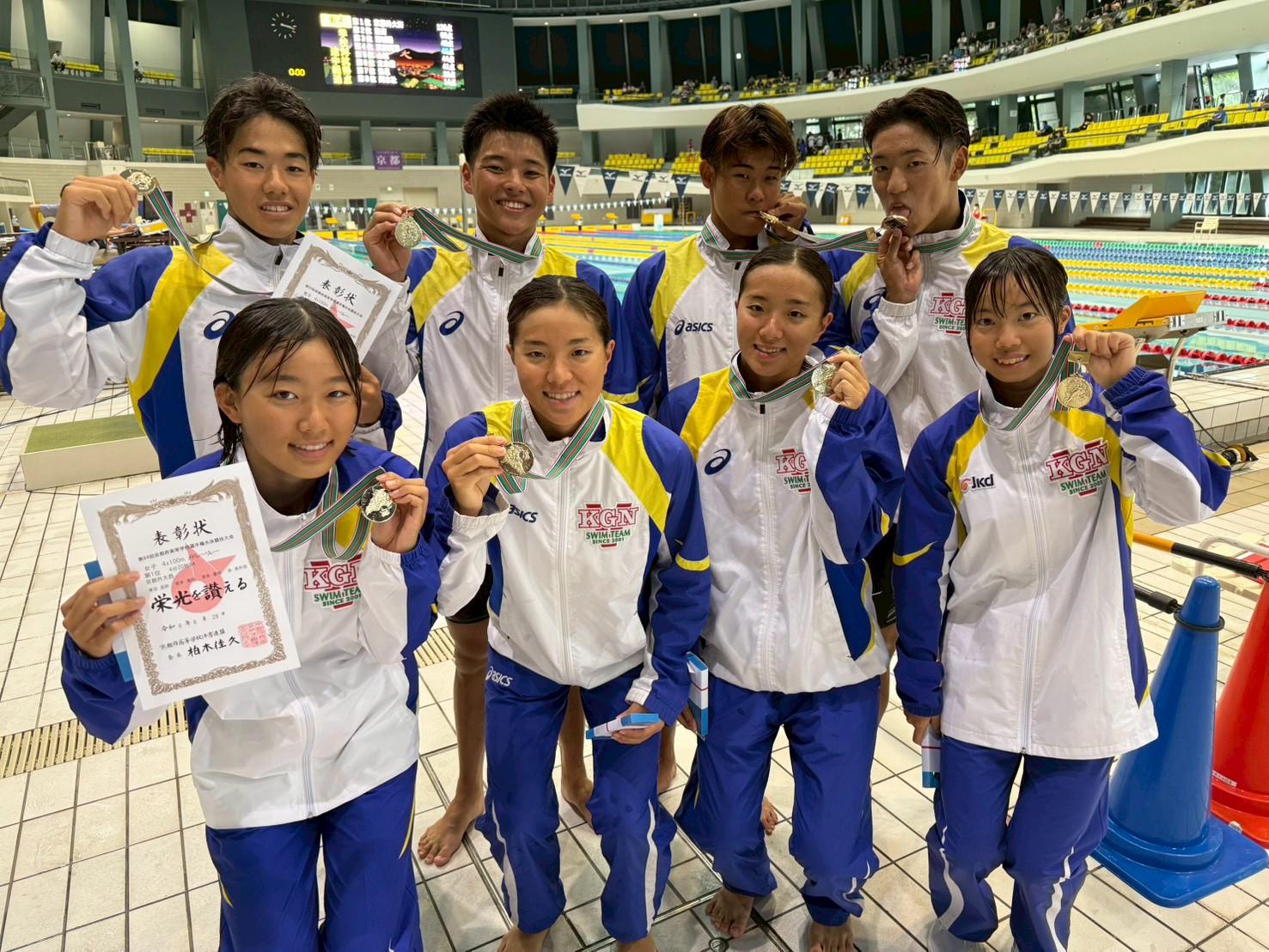 メドレーリレー優勝.jpg